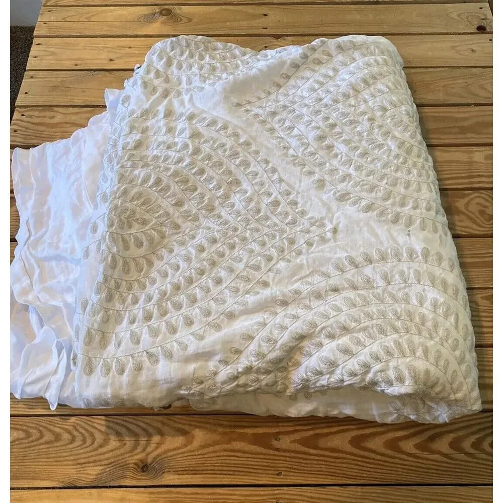 Restoration Hardware Embroidered Linen Duvet King Size 102x80 White Damaged
